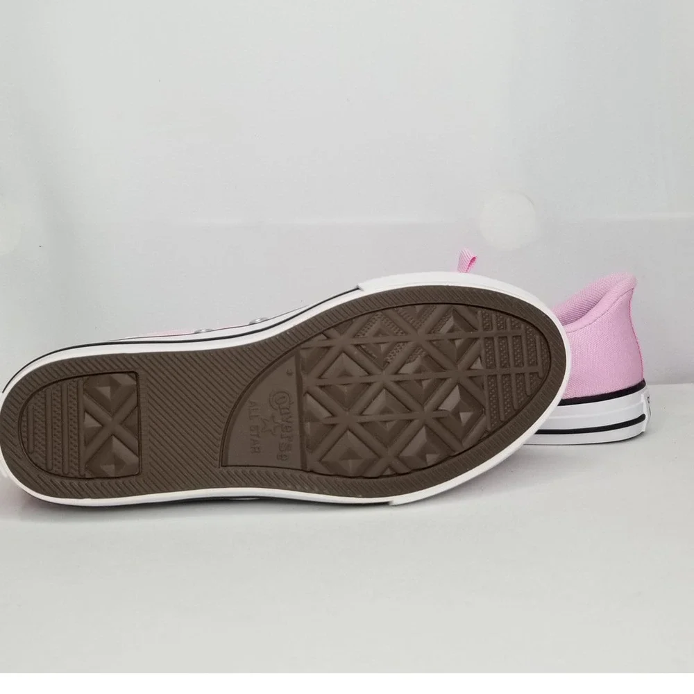 Converse Youth CTAS Rave Oxfords Size 2.5 Pink/ White A08440c NWT